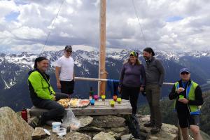 Una marenda sulla cima